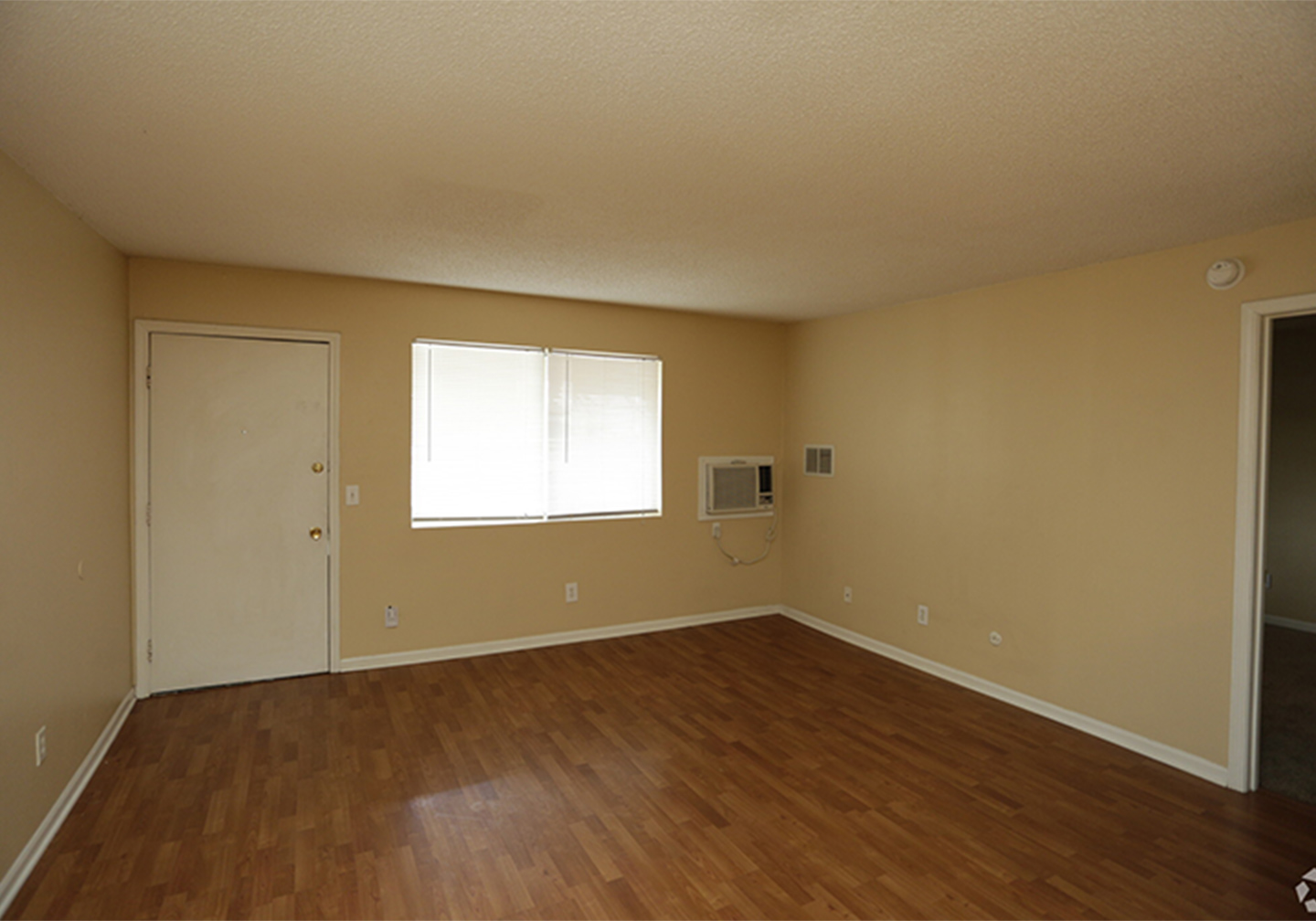 G_LivingRoom_@2x